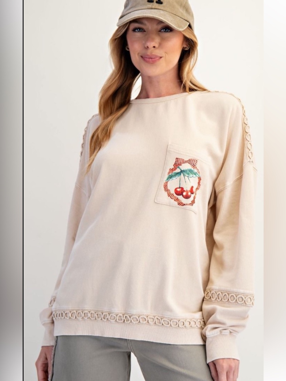 30 ❤️ 1-G EASEL CHERRY PRINTED WASHED TERRY
PULLOVER SWEATSHIRT